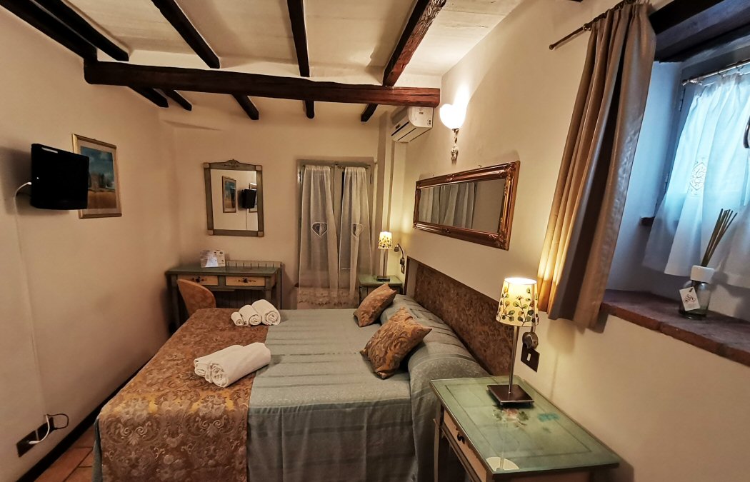 Il Torrione B&B Castiglione del Lago - Camera Matrimoniale Romantica 2